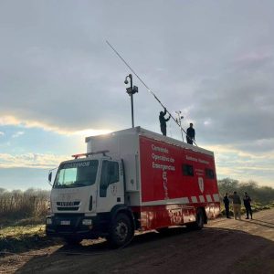 El Camión de Comando permite tener comunicación en cualquier parte. Es una herramienta fundamental para transmitir información desde y hacia el lugar donde trabajan las brigadas