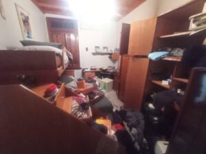 La vivienda rural de Alcorta quedó completamente desordenada por el accionar de los delincuentes 