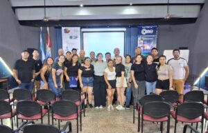 Participantes del primer módulo de capacitación destinada a mozos